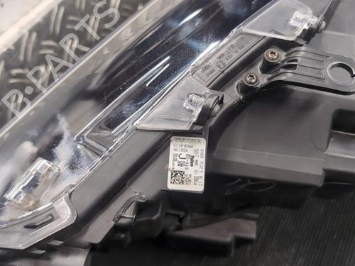 Right headlight TOYOTA COROLLA Estate (_E21_) 1.8 Hybrid (ZWE211W) | BP29749867C29 