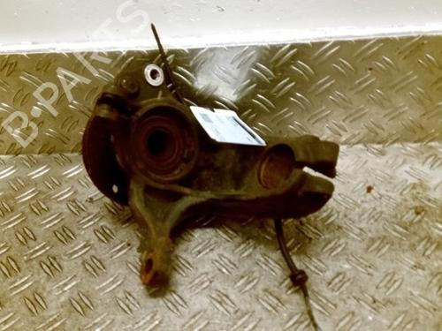 Used Right front steering knuckle Right front steering knuckle CITROËN C3 III (SX) 1.2 PureTech 82 (83 hp) 26045849 26045849
