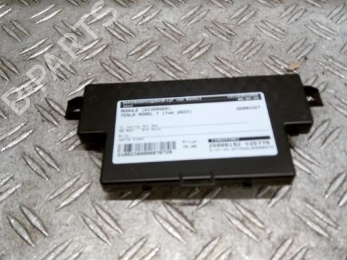 control-unit-tesla-model-y-5yjy-2019-26047864 main image