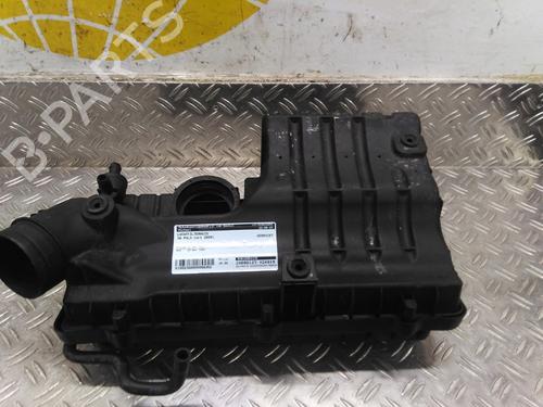 Used Air filter box VW POLO (9N_, 9A_) 1.4 16V (80 hp) 26043823