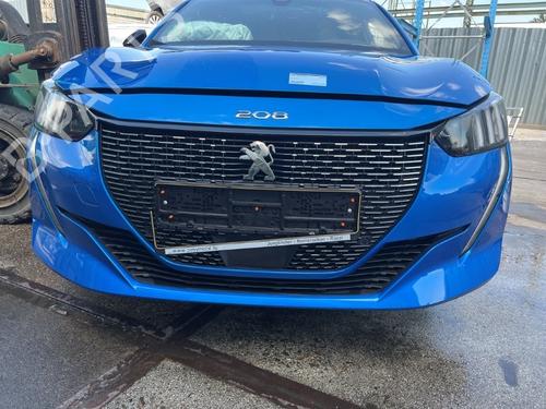 Used Full front Full front PEUGEOT 208 II (UB_, UP_, UW_, UJ_) 1.5 BlueHDI 100 (102 hp) 40450515 40450515