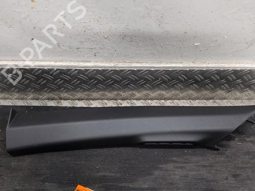 andre-renault-megane-e-tech-suv-2021-33018408 main image