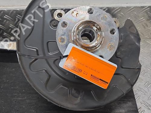 Used Right front steering knuckle VW GOLF VII (5G1, BQ1, BE1, BE2) 1.6 TDI (90 hp) 32215518