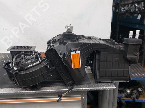 Used Heater matrix box Heater matrix box VW TRANSPORTER T6 Van (SGA, SGH, SHA, SHH) 2.0 TDI (110 hp) 34694568 34694568