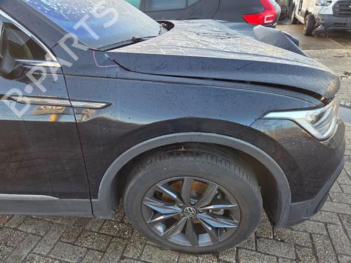 right-front-fenders-vw-tiguan-allspace-bw2-bj2-2017-31945945 main image