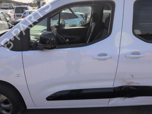 Used Left front door OPEL COMBO Box Body/MPV (K9) Combo-e (136 hp) 26047683