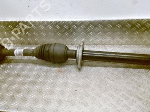 Used Right front driveshaft MERCEDES-BENZ CLA Coupe (C117) CLA 180 (117.342) (122 hp) 26397862