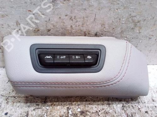 switch-renault-captur-ii-hf_-2020-26041546 main image