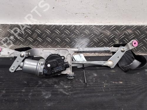front-wipers-mechanism-toyota-yaris-cross-mxp_-2020-27817862 main image