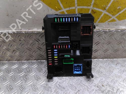 Used Fuse box PEUGEOT 308 SW II (LC_, LJ_, LR_, LX_, L4_) 1.6 BlueHDi 120 (120 hp) 26043374
