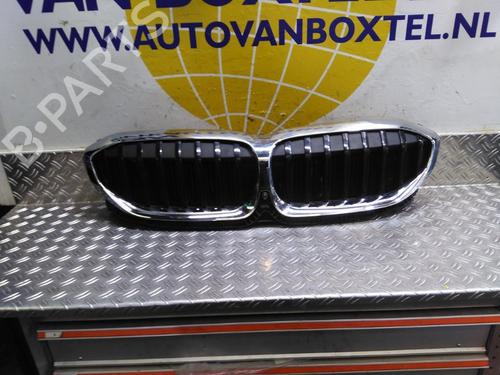 Used Grille BMW 3 (G20, G80, G28) 320 d Mild-Hybrid xDrive (190 hp) 26042594