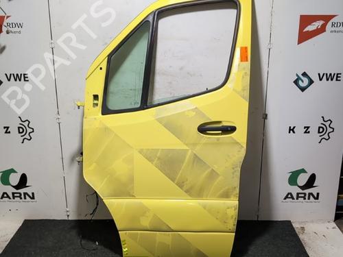 Used Left front door MERCEDES-BENZ SPRINTER 3,5-t Tourer Bus (B907) 319 CDI (907.733, 907.735) (190 hp) 30875418