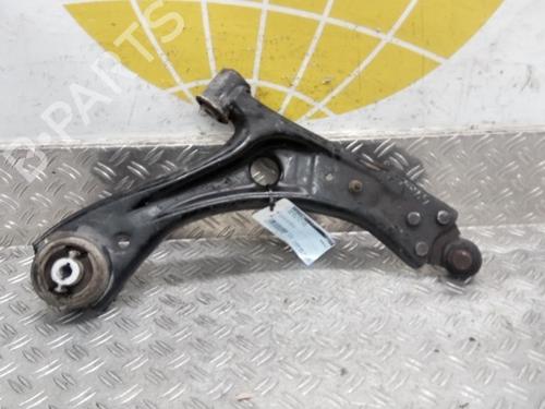 Used Right front suspension arm FORD FOCUS IV (HN) 1.0 EcoBoost (125 hp) 26044608