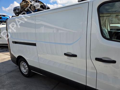 Used Right slide door RENAULT TRAFIC III Platform/Chassis (EG_) E-Tech Electric (EGJA) (122 hp) 29540003