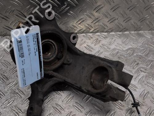 Used Right front steering knuckle Right front steering knuckle CITROËN C3 III (SX) 1.2 PureTech 82 (83 hp) 26045354 26045354
