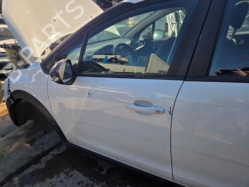Used Left front door Left front door CITROËN C3 III (SX) 1.2 PureTech 82 (83 hp) 34694722 34694722