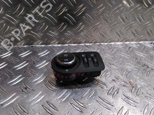 Used Headlight switch OPEL ASTRA K Sports Tourer (B16) 1.2 Turbo (35) (110 hp) 26041880