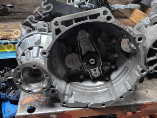Used Gearbox VW T-ROC (A11, D11) 1.5 TSI (150 hp) 28064069
