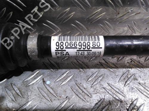 Used Left front driveshaft Left front driveshaft PEUGEOT 3008 II SUV (MC_, MR_, MJ_, M4_) 1.2 THP/ PureTech 130 (MRHNSM, MRHNSU, MRHNSJ, MRHNYW,... (131 hp) 26043165 26043165