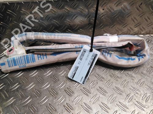 Used Right curtain airbag CITROËN C3 III (SX) 1.2 PureTech 82 (83 hp) 30811652