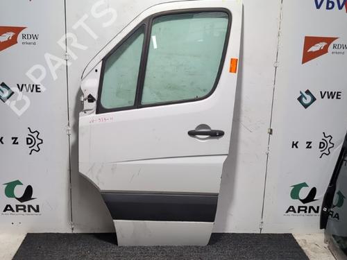 Used Left front door Left front door 38233810 38233810