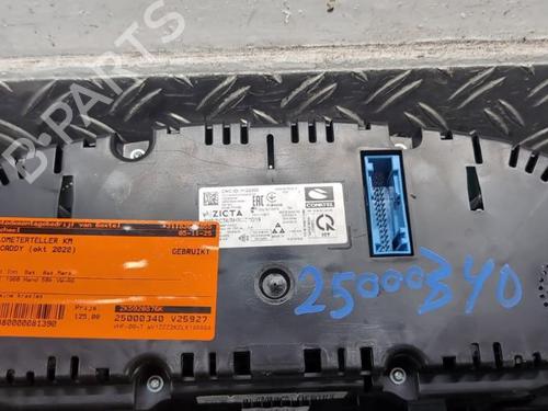 Display VW CADDY IV Box Body/MPV (SAA, SAH) 2.0 TDI (75 hp) 30156007