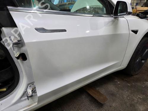 Right front door TESLA MODEL 3 (5YJ3) EV AWD | BP32404402C3
