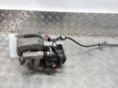 Used Right rear brake caliper TESLA MODEL Y (5YJY) EV (299 hp) 26047234