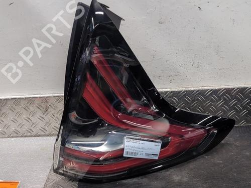 Højre baglygte RENAULT ESPACE V (JR_) 1.8 TCe 225 (225 hp) 27590827