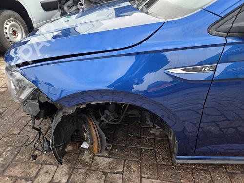 Used Left front fenders VW POLO VI (AW1, BZ1, AE1) 1.5 TSI (150 hp) 32215415