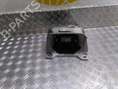 Used Engine mount Engine mount 26042490 26042490