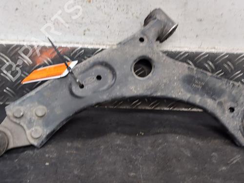 Bras de suspension avant gauche Bras de suspension avant gauche 38233845 38233845
