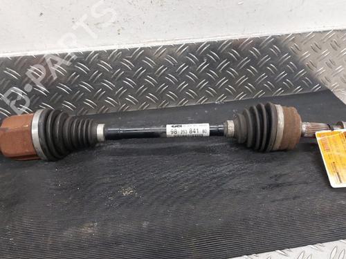 Used Left front driveshaft PEUGEOT 2008 II (UD_, US_, UY_, UJ_, UR_, UC_) 1.2 PureTech 130 (USHNS, URHNS) (130 hp) 32846656