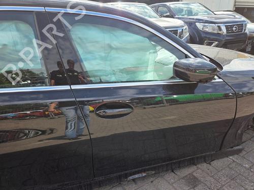 Used Right front door Right front door 38108435 38108435