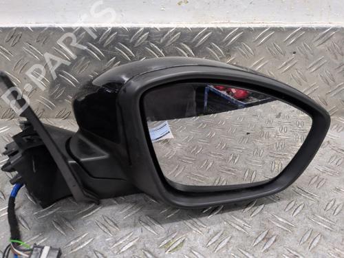 Used Right mirror OPEL CORSA F (P2JO) 1.2 (68) (75 hp) 26389579