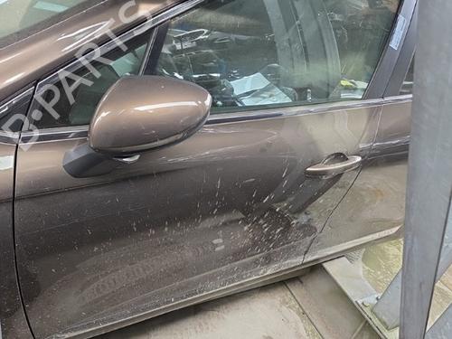 Used Left front door Left front door RENAULT CLIO V (B7_) 1.0 TCe 100 (B7MT) (101 hp) 26048101 26048101