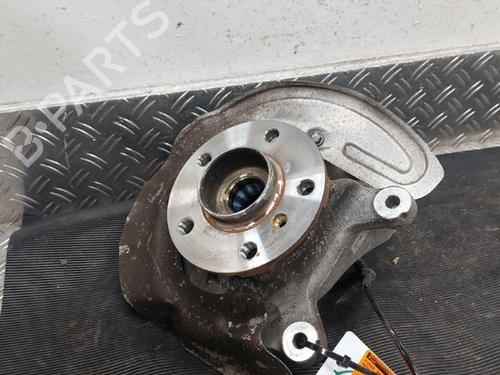 Used Right front steering knuckle Right front steering knuckle MINI MINI Convertible (F57) Cooper (136 hp) 35805496 35805496