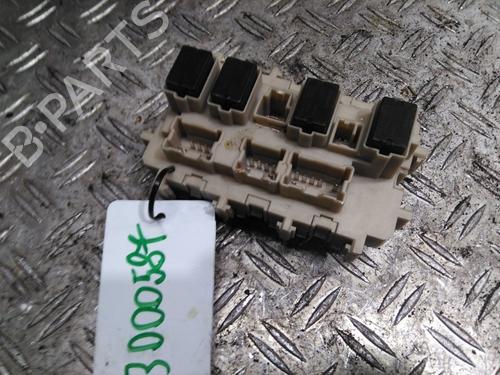 Fuse box RENAULT KADJAR (HA_, HL_) 1.2 TCe 130 (HLMR) | BP26042876E1 - Image 2