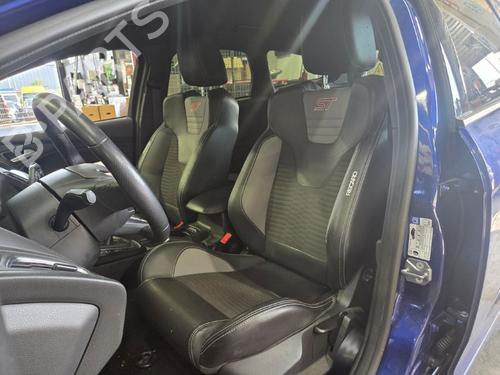 Used Seats set Seats set 37153937 37153937