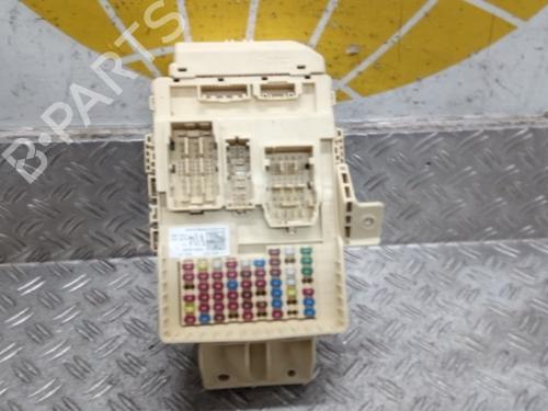 Used Fuse box Fuse box 26044782 26044782