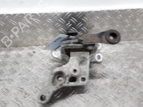 Used Engine mount RENAULT TRAFIC III Van (FG_) 1.6 dCi 90 (FGME) (90 hp) 26046224