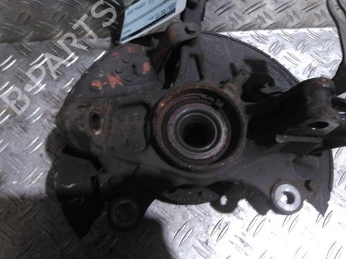 Used Left front steering knuckle PEUGEOT 3008 II SUV (MC_, MR_, MJ_, M4_) 1.2 THP/ PureTech 130 (MRHNSM, MRHNSU, MRHNSJ, MRHNYW,... (131 hp) 26043164