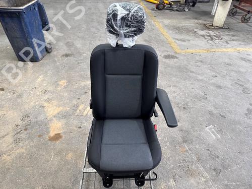 Used Right front seat Right front seat RENAULT MASTER III Platform/Chassis (EV, HV, UV) Z.E. (EV1Z, UV1Z) (77 hp) 34694988 34694988