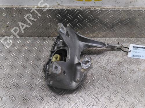 Used Engine mount MERCEDES-BENZ VITO Van (W447) 110 CDI (447.601, 447.603, 447.605) (102 hp) 26043694