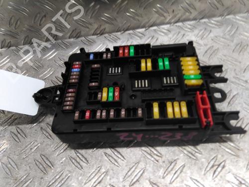 Used Fuse box Fuse box 26045198 26045198