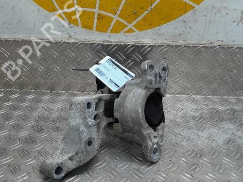 Used Gearbox mount Gearbox mount OPEL VIVARO B Van (X82) 1.6 CDTI (05) (120 hp) 26044313 26044313