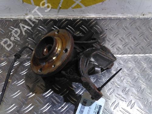 Used Left front steering knuckle Left front steering knuckle CITROËN C3 III (SX) 1.2 PureTech 82 (83 hp) 26041824 26041824