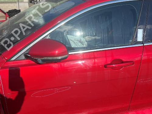 left-front-door-jaguar-xe-x760-2015-35805432 main image