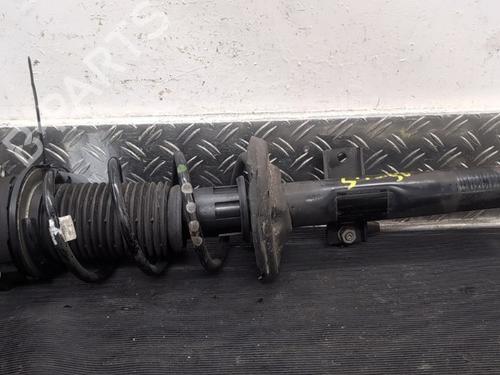 Venstre fortil støddæmper VW POLO VI (AW1, BZ1, AE1) 1.0 TSI (95 hp) 30052336