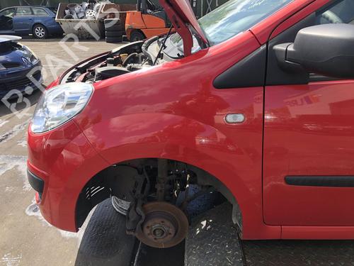 left-front-fenders-renault-twingo-ii-cn0_-2007-32733976 main image